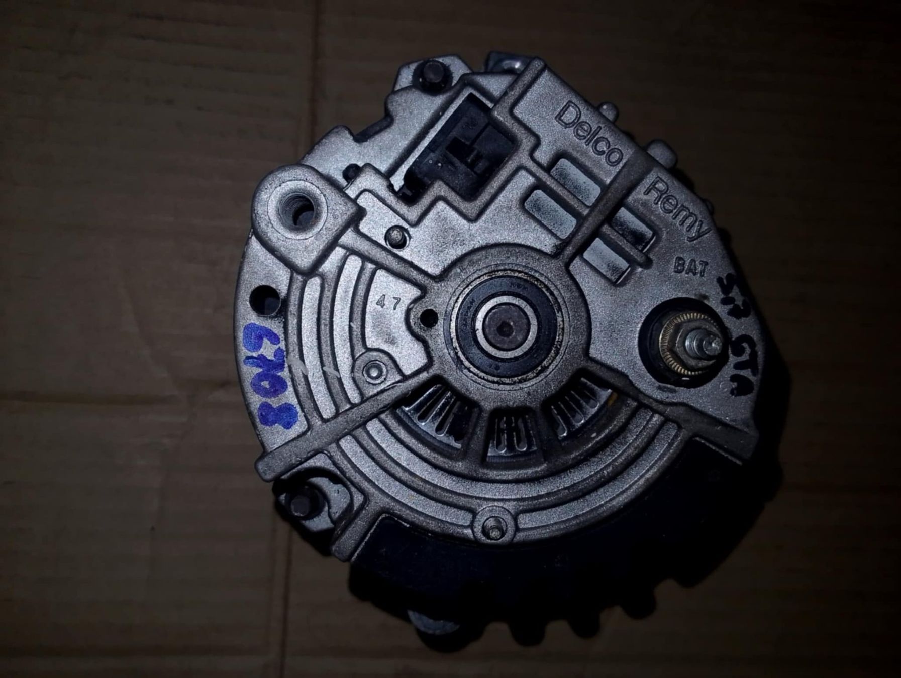 GM Tutti pezzi di ricambio auto: Alternator  GM 3 – Usato da Niedergösgen venduto da usc_tt5r 6