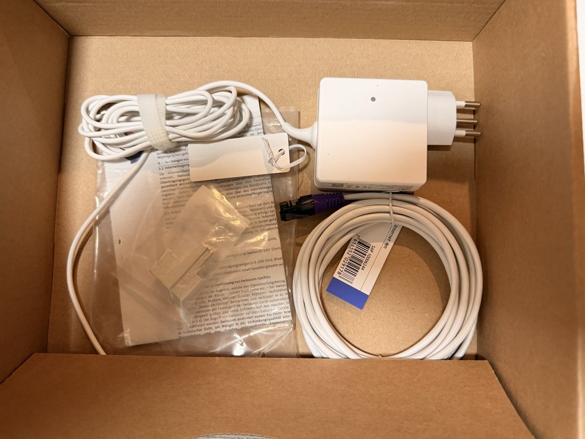 Swisscom Modem & Router: Swisscom Internet-Box 3 mit TV-Box  – Usato da Dättwil AG venduto da 123uher 1
