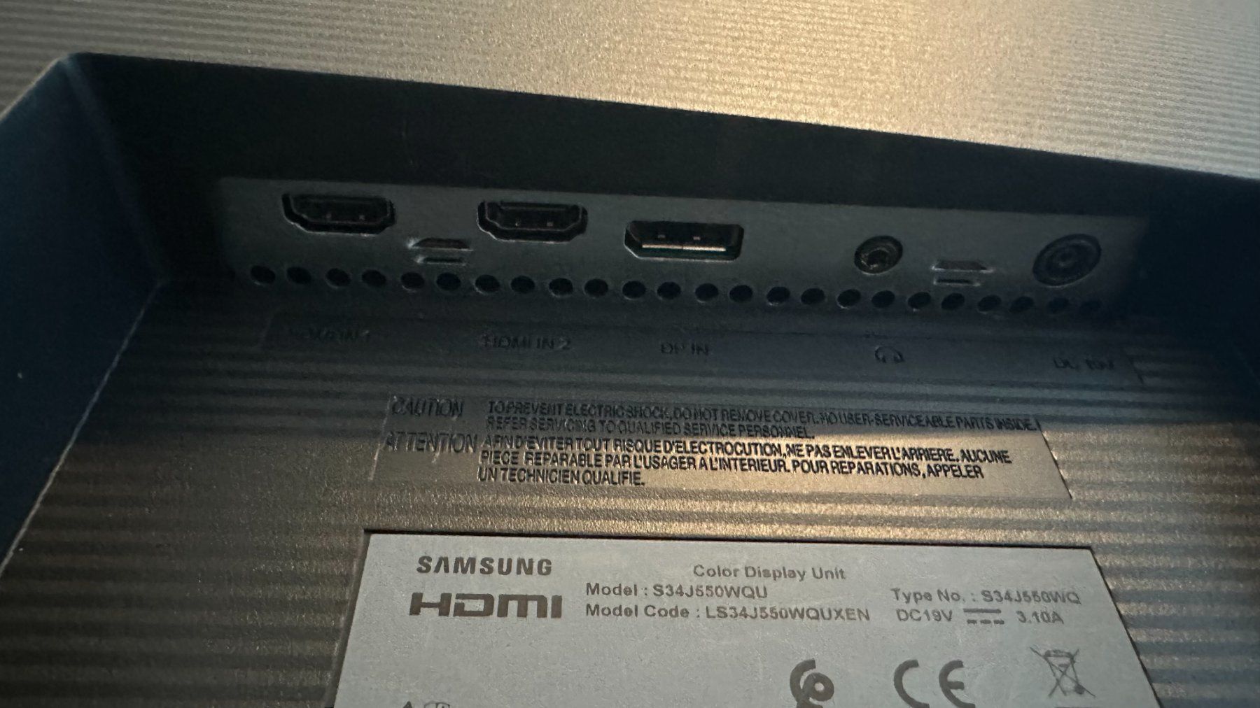 Monitor: Moniteur Samsung Ultra Wild 34'' – Usato da Fribourg venduto da Raphael-I 2
