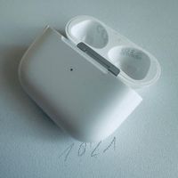 Original Apple Ladecase MagSafe A2566 für AirPods 3 Gen.