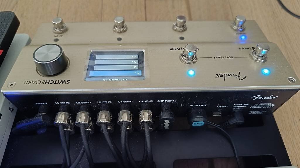 Fender Musikinstrumente: Fender Switchboard Fussschalter und Effektsteuerung - MIDI – Gebraucht aus Wald ZH von mike33 3