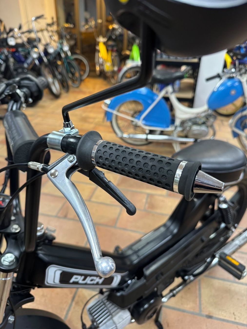 Puch Ciclomotori: Puch Maxi S mit Ausweis – Usato da Schmerikon venduto da Mofaparts 7