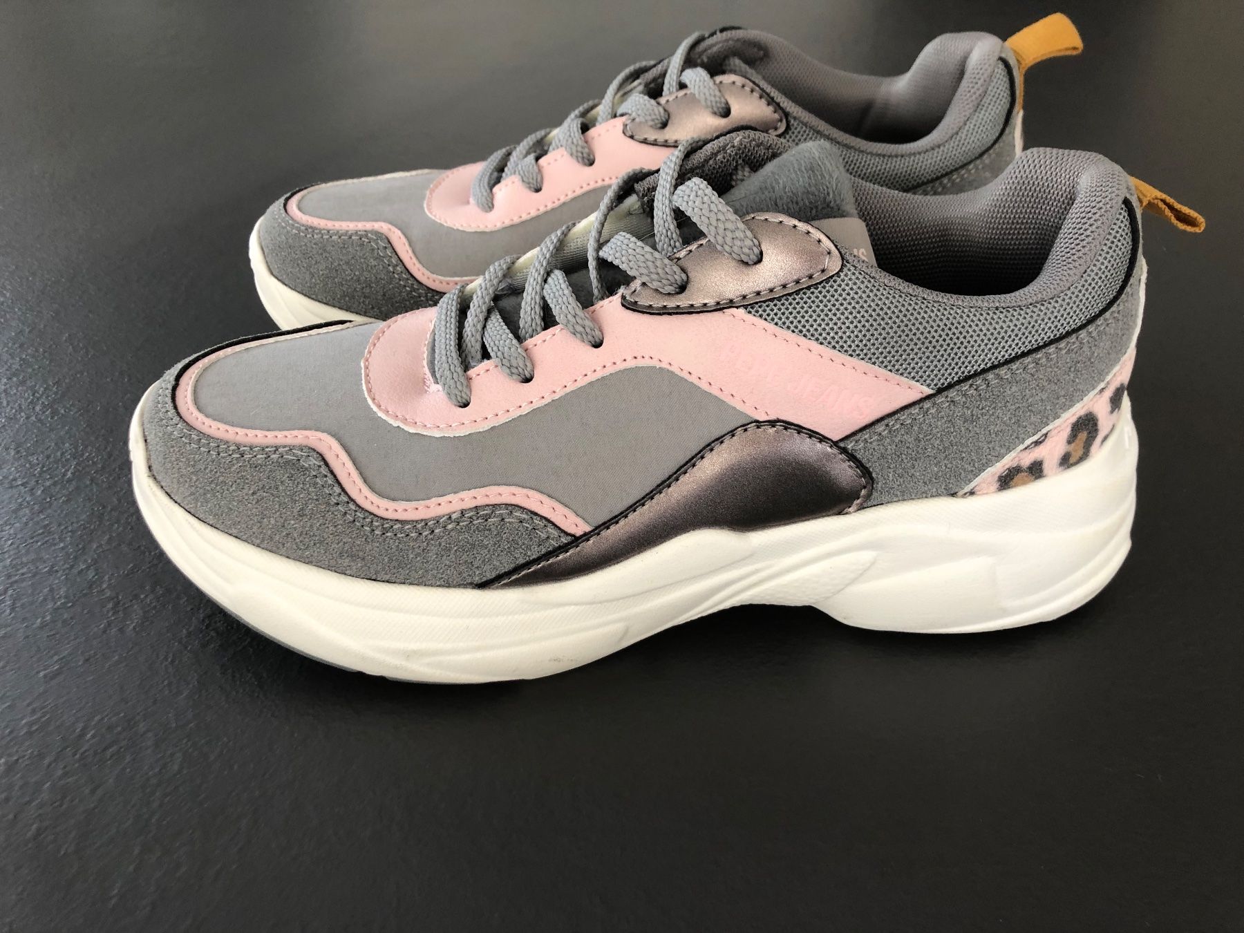 Pepe Jeans Scarpe da donna: Sneaker von Pepe Jeans – Usato da Lustmühle venduto da isa_g6kl
