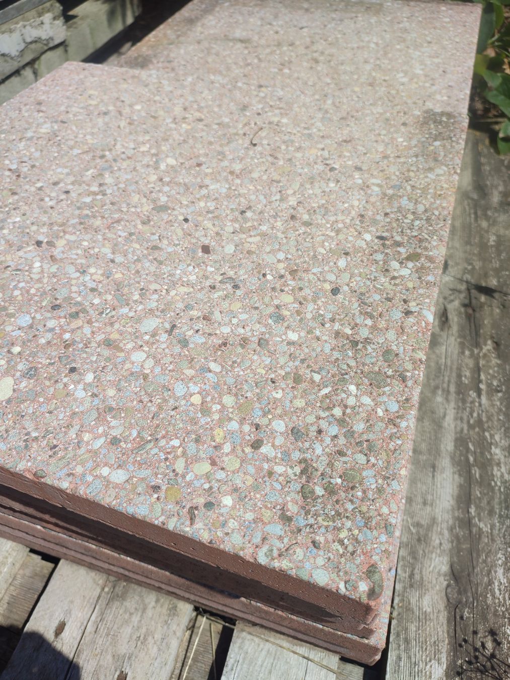 Rivestimenti per pavimenti: Gartenplatten 50 x 50 x 3.5 cm, rot – Nuovo (secondo la descrizione) da Hüswil venduto da benigreen01 3