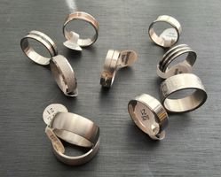 10 Edelstahlringe, verschiedene, silberfarbig (21 mm)