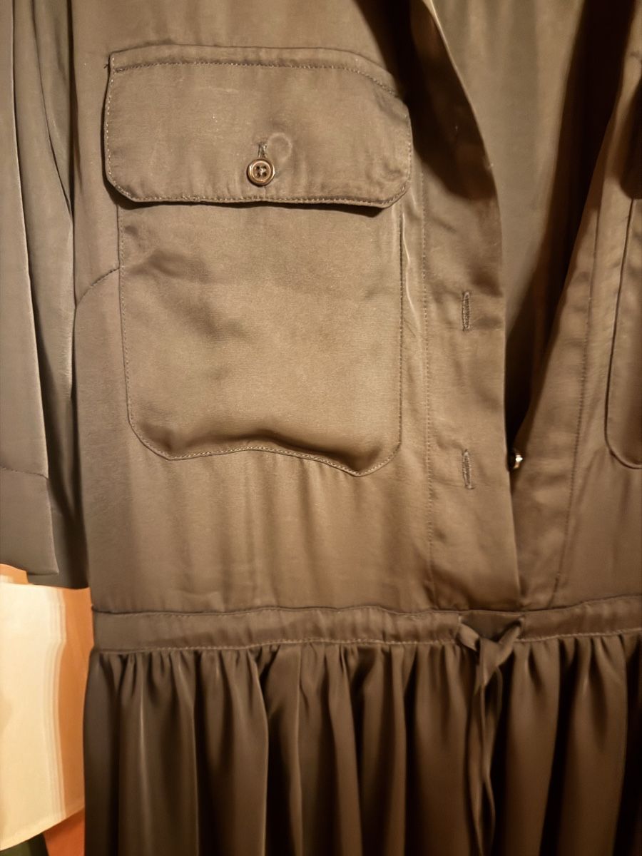 Vestiti: Satin Dress  – Nuovo (secondo la descrizione) da Dürnten venduto da thecloset 2