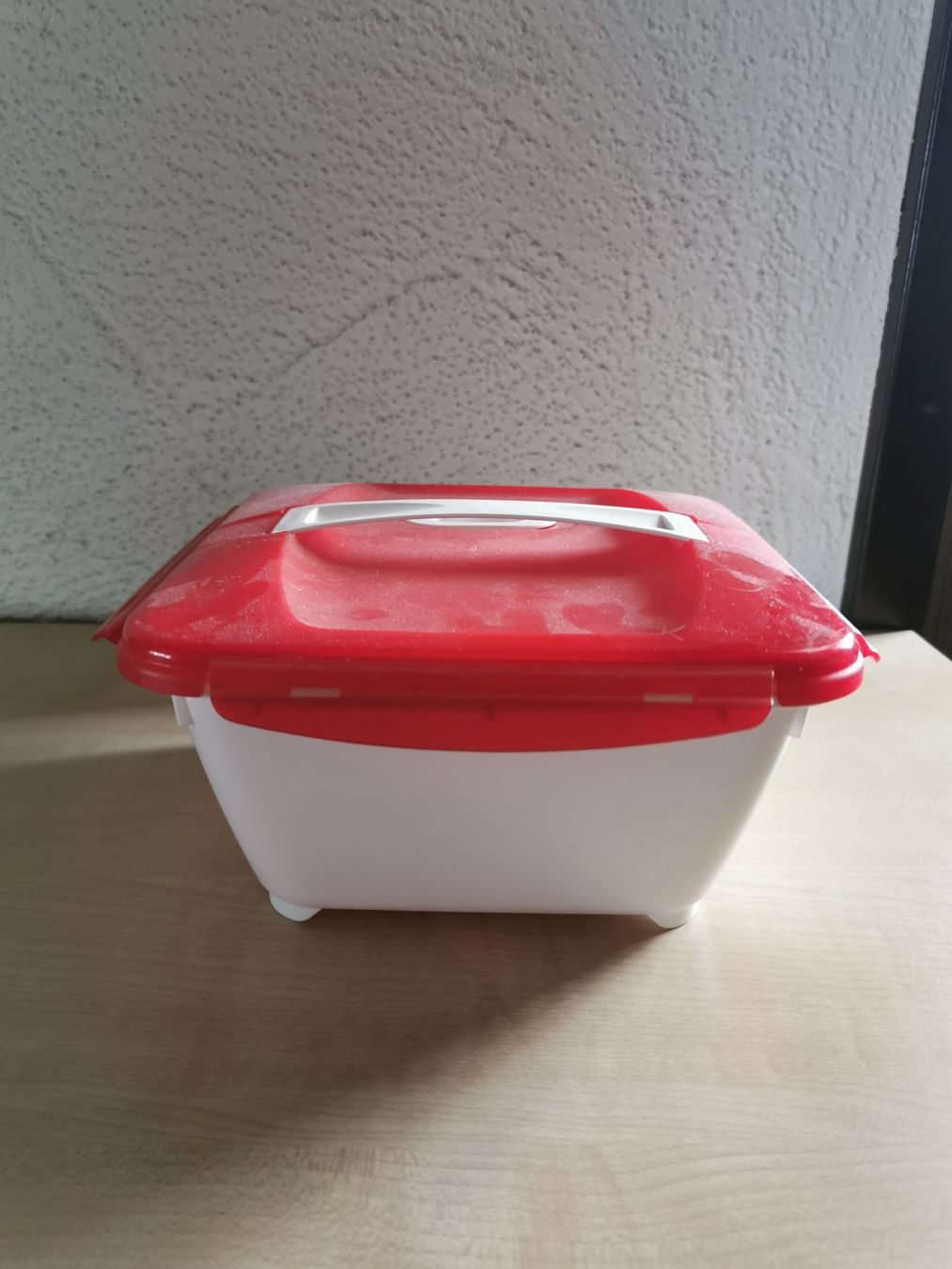 Tupperware Behälter & Ähnliches: Tupperware / Frischhaltebox – Neu (gemäss Beschreibung) aus Glattfelden von sut_q8d2