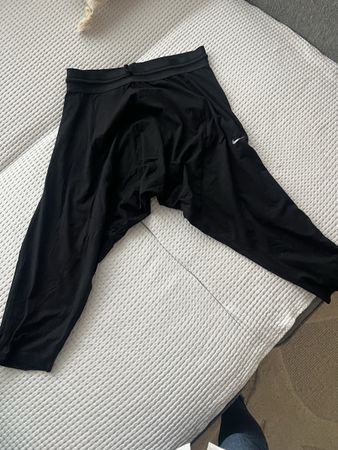 NIKE HAAREMHOSE SCHWARZ GR S