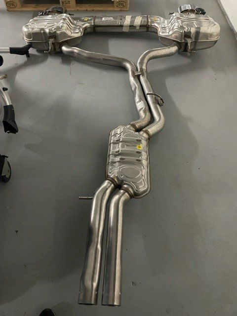 Audi 80 B4 Kombi Auspuff Komplette Auspuffanlage Für Audi 80 B4 1.6/2.0 – Mit E-Prüfzeichen, TÜV-geprüft Audi 80 B4 Kühler