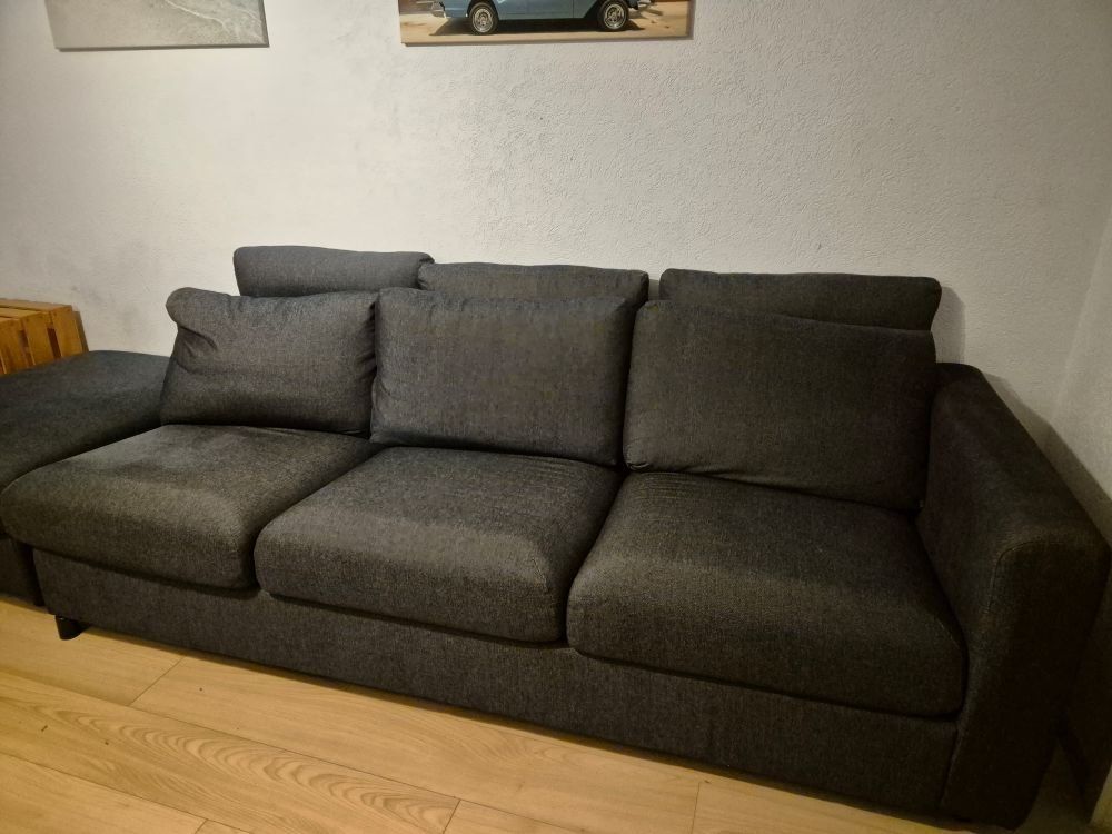 Ikea Sofas: 3er Sofa mit Hocker – Gebraucht aus Villmergen von Fischka