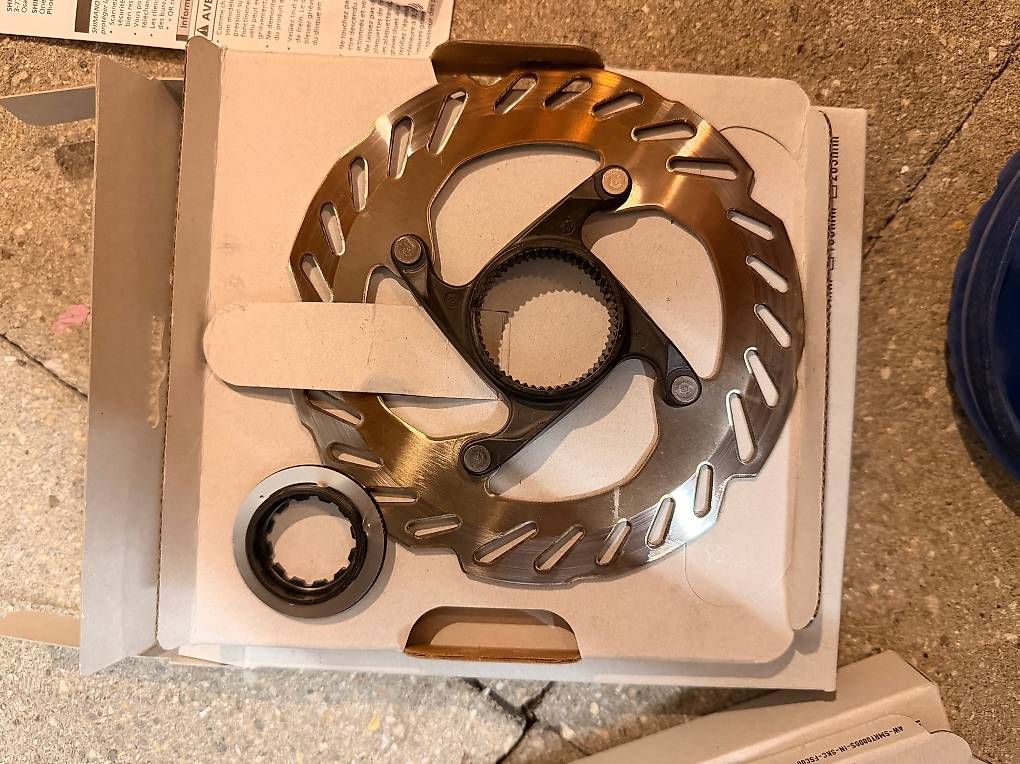 Shimano Pezzi di ricambio: SHIMANO BREMSSCHEIBE RT-CL700 140 MM – Usato da Zürich venduto da 5Fr-Shop 1