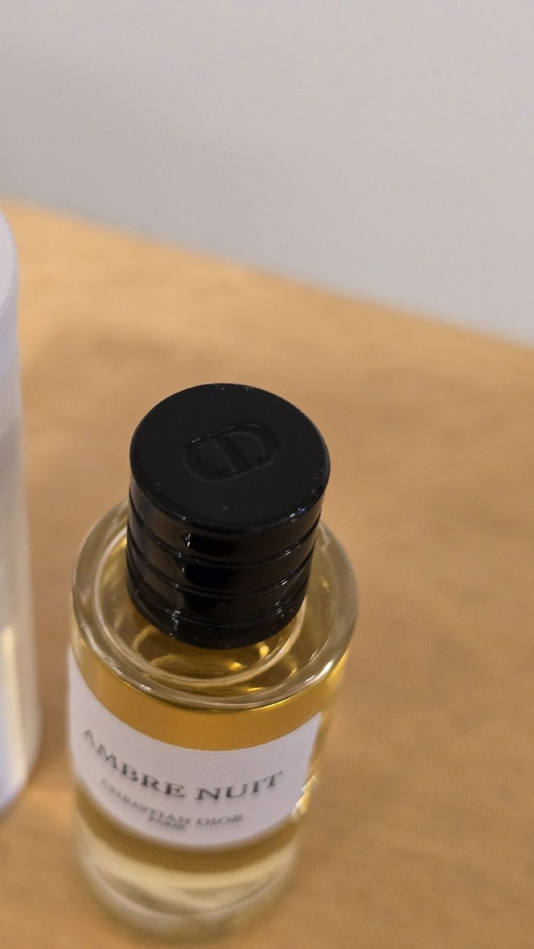 Dior Profumi & Eau de Toilette: Christian Dior Privee - Ambre Nuit 10ml – Nuovo e nell'imballaggio originale da wallisellen venduto da funkelsternchen5 1