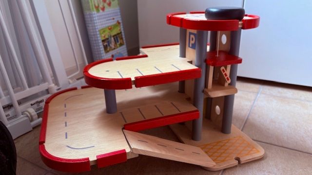 Plantoys Giocattoli: Garage Holz – Usato da illnau venduto da sweet83