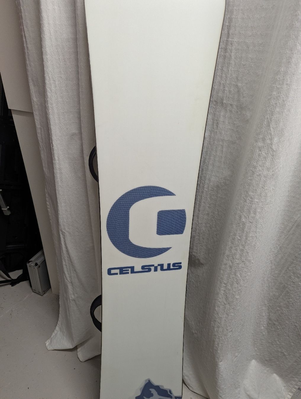 Board: Celsius Snowboard mit Bindung und Snowboardschuhen – Usato da Steinhausen venduto da adriana.s.92 1