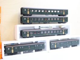 ROCO 5 x SBB Personenwagen Set - H0 4238/4240/mehr