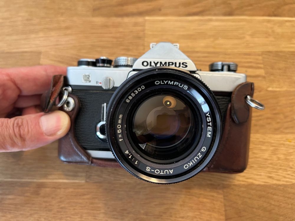 Olympus OM1 w/ lens and case Kaufen auf Ricardo