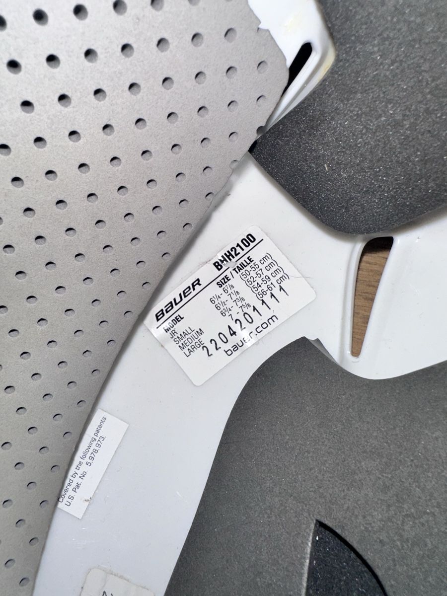 Bauer Caschi: Bauer Eishockeyhelm  – Usato da Effretikon venduto da TomeK. 1