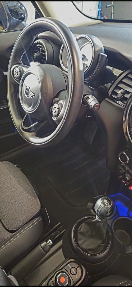Mini Autos: Mini Cooper, Schaltwagen – D'occasion à Tübach par Laba1990 2
