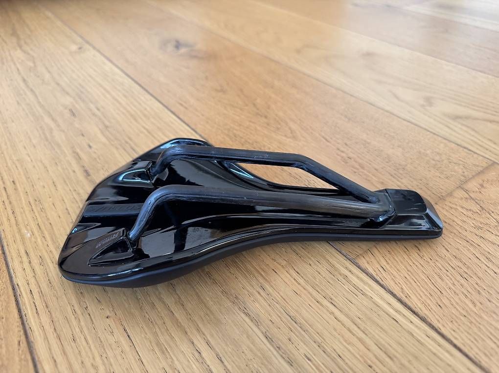 Syncros Ersatzteile: NEU Syncros Tofino 1.0 Carbon Saddle 135mm – Neu (gemäss Beschreibung) aus Horgen von peterp 1