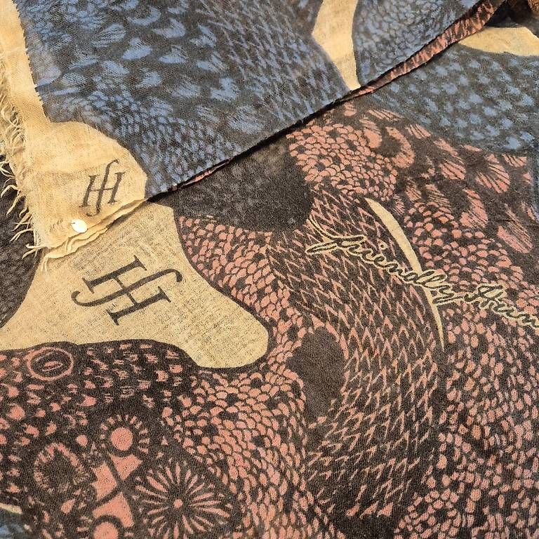 Foulard & Sciarpe: Kaschmir Schal Friendly Hunting – Usato da Meggen venduto da darcy10 2
