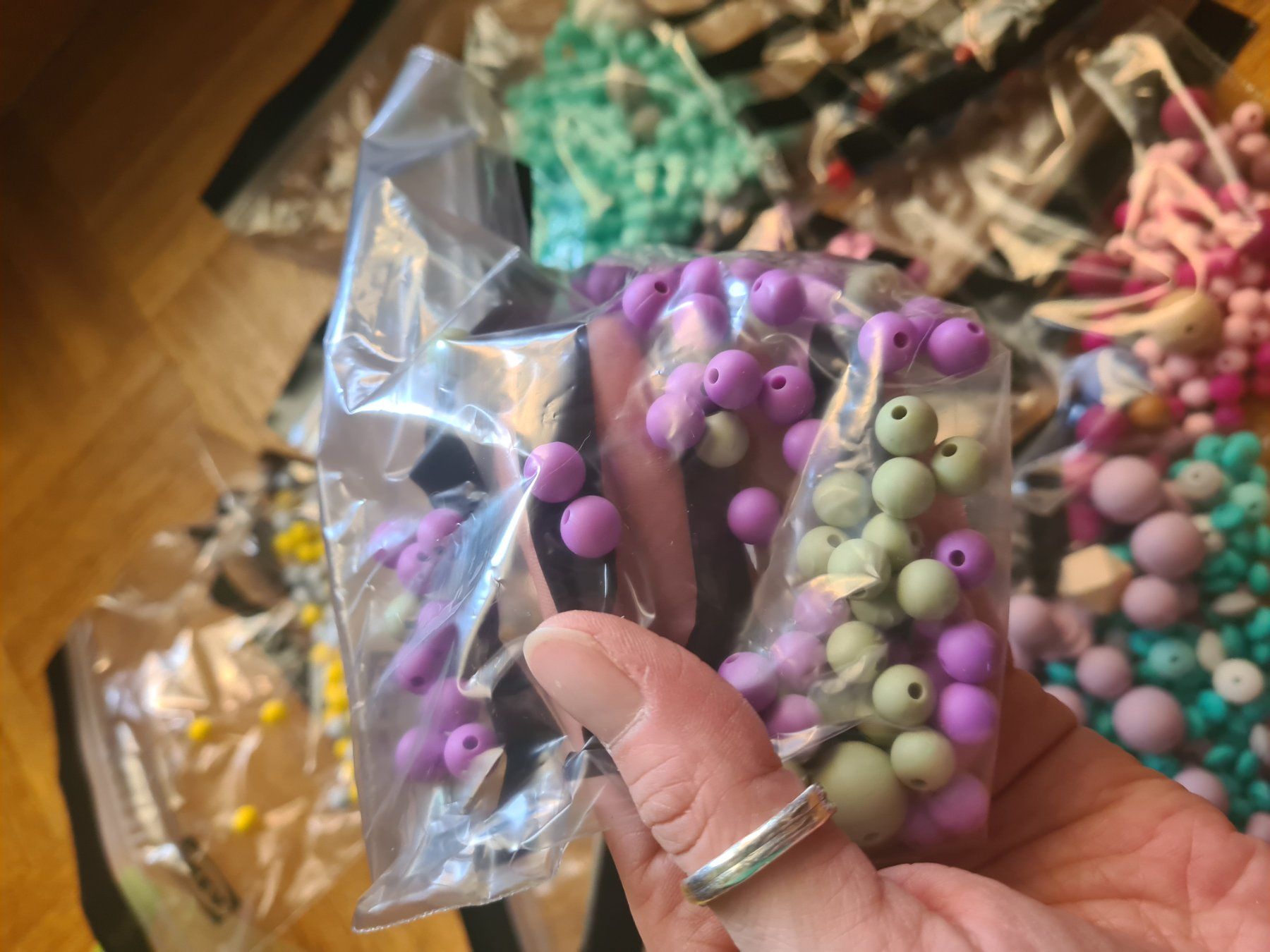 Perle (finte): Lot de perles en silicone pour loisirs créatifs – Nuovo (secondo la descrizione) da Nyon venduto da Dap_j77s 5