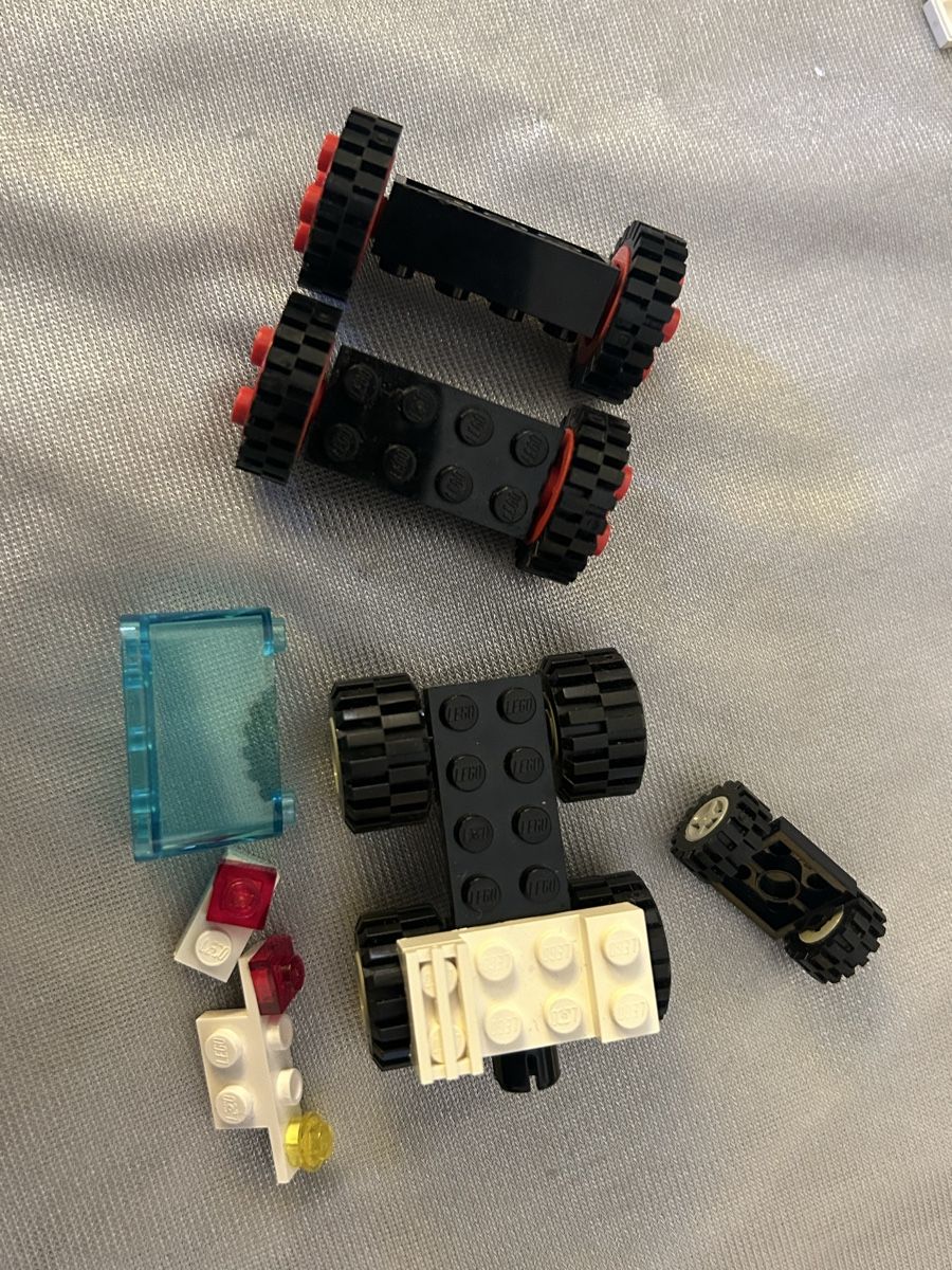 Lego Baukästen: LEGO Räder usw.  – Gebraucht aus Winterthur von stella67