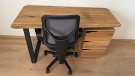 Schreibtisch/mit Schubladen und Bürostuhl Holz Metall schwar