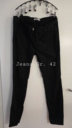 Jeans Gr. 42