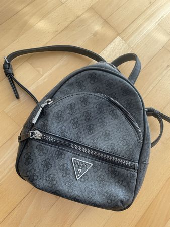 Guess Manhattan Backpack NEU