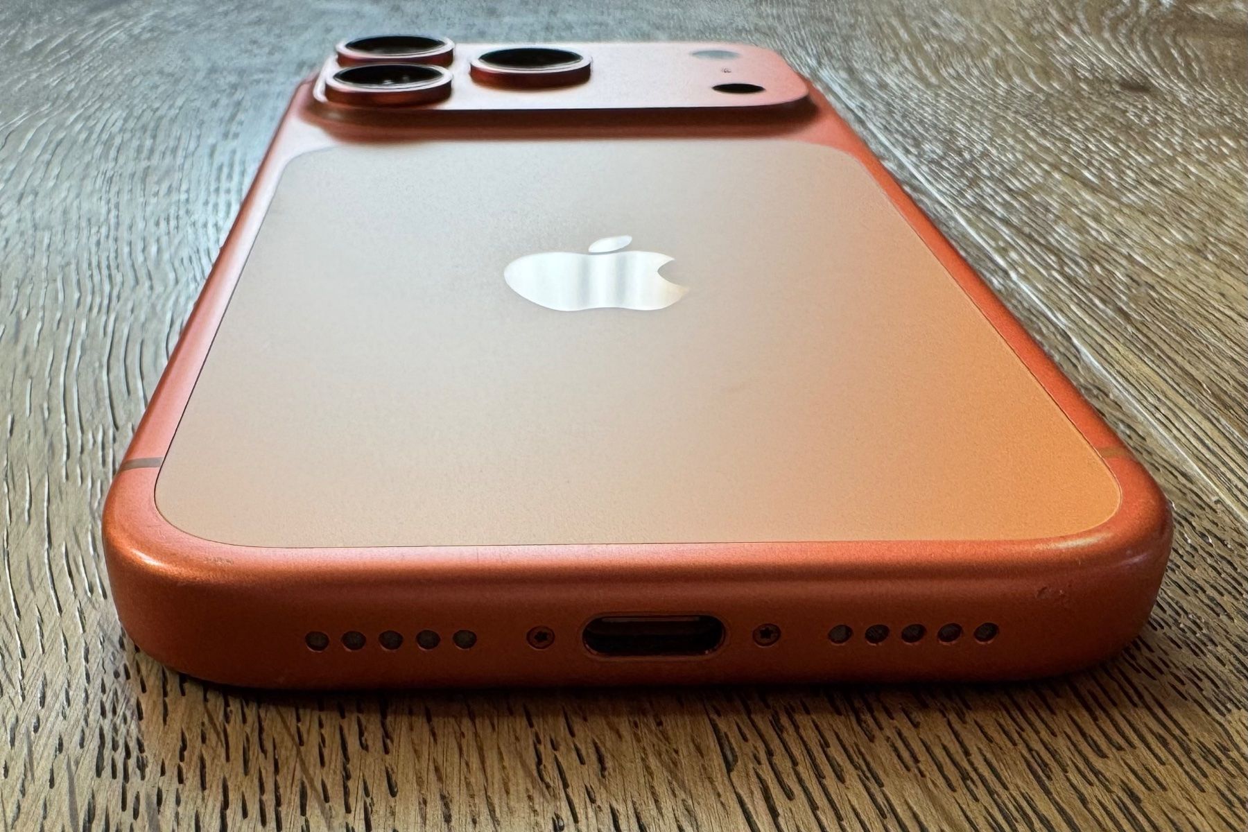 Apple Telefoni cellulari / Smartphones: Apple iPhone 17 Pro, 256 GB, Orange mit TechWoven Case – Usato da Chur venduto da swissriddle 3