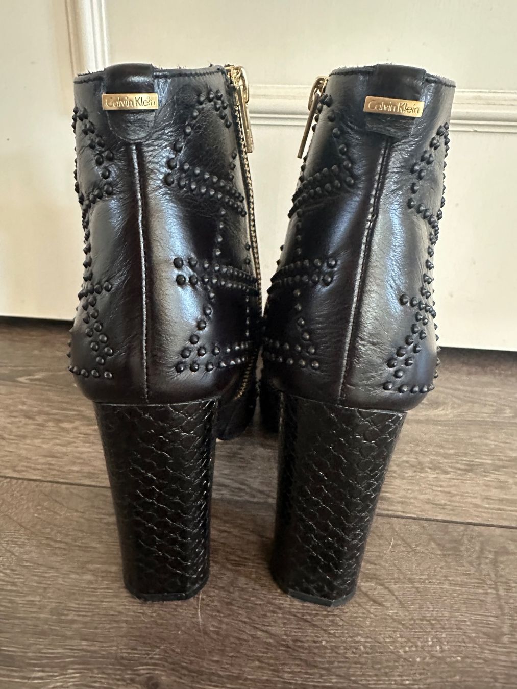 Calvin Klein Scarpe da donna: Les bottines Calvin Klein – Usato da Les Bioux venduto da ann_g9bh 8