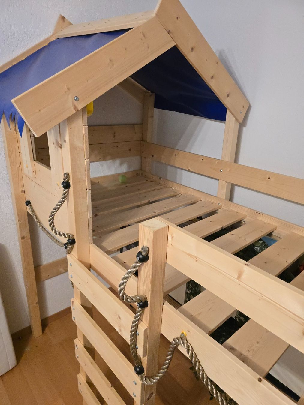Lits: Kinder Bett Hoch – D'occasion à Winterthur par Sam.p.d 2