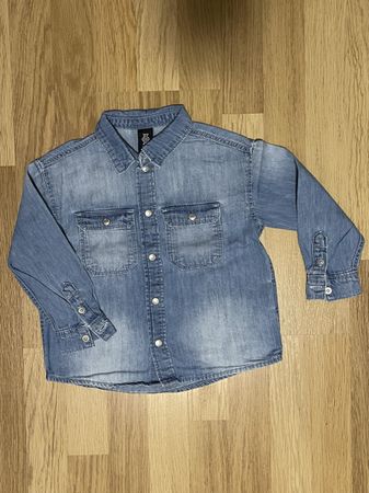 Cooles Jeanshemd mit Druckknöpfen, Grösse 98