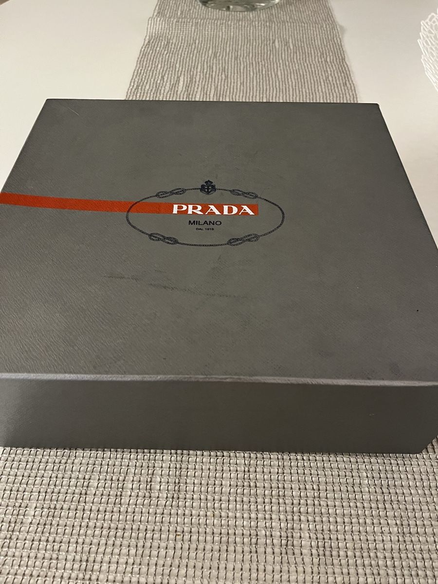 Prada Scarpe da donna: Prada Chocolate Brown Leather Boots – Usato da Männedorf venduto da Helenanne 4