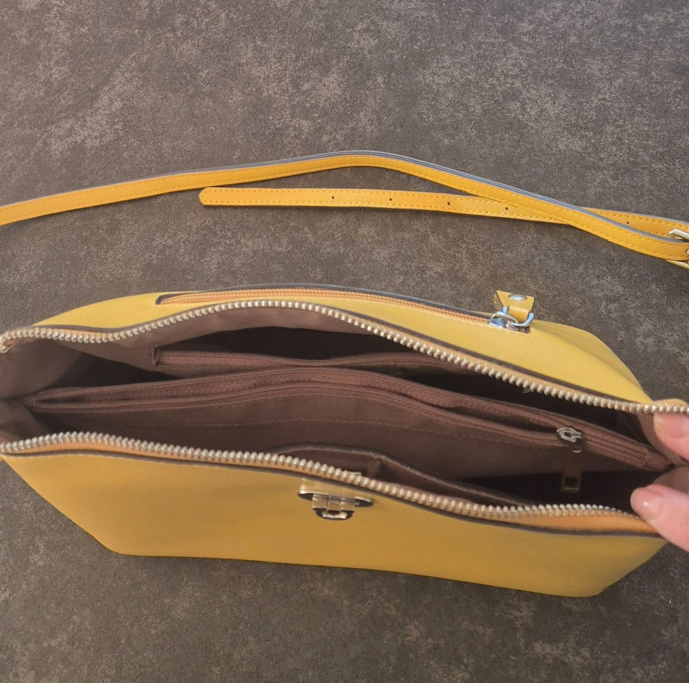 Borse da donna: Tasche aus Ökoleder  D.Vero – Usato da Sargans venduto da nat_5gx5 2