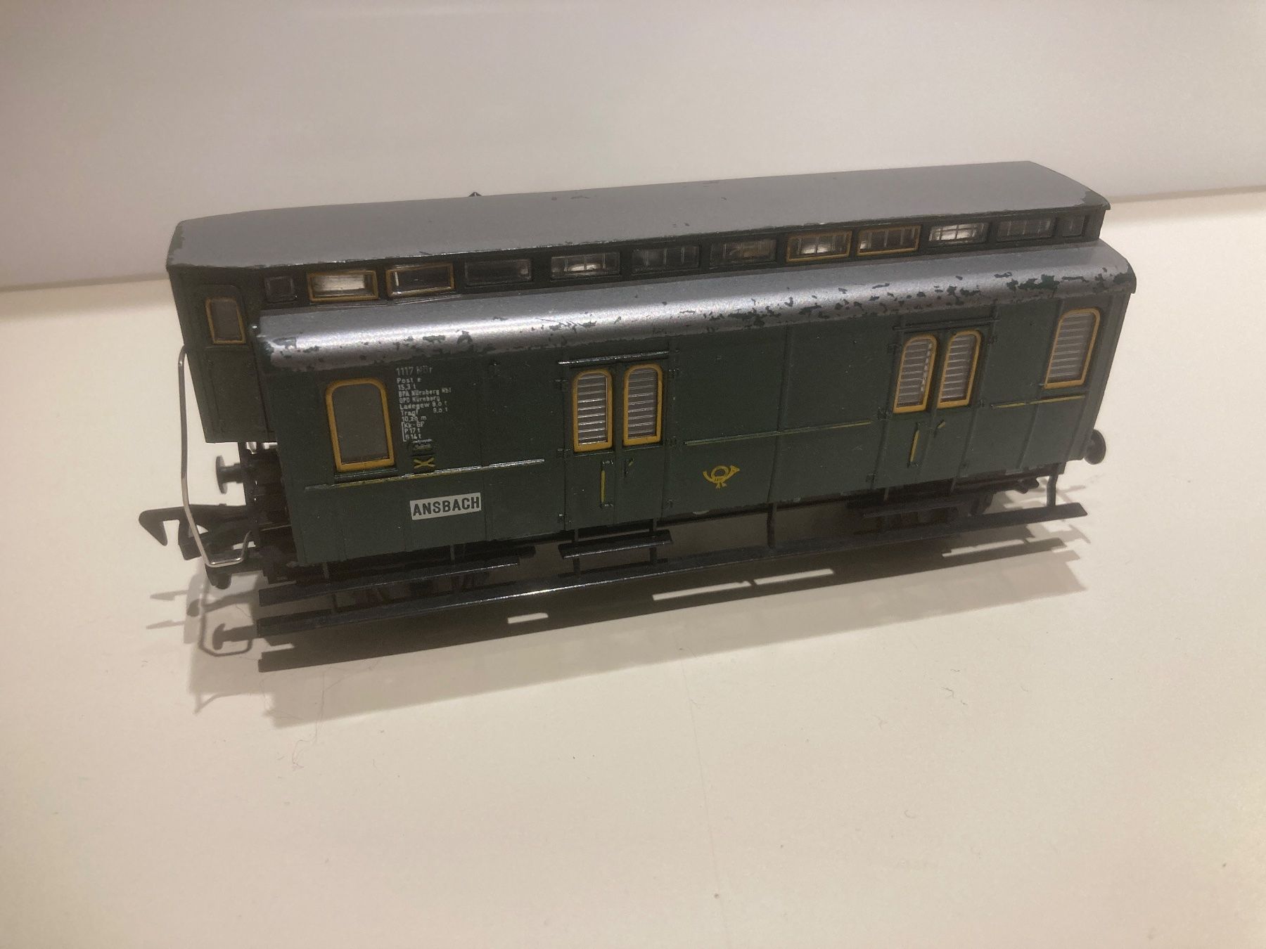 Fleischmann Modelleisenbahnen: Fleischmann DB Postwagen H0 DC – Gebraucht aus Gasel von Badmax