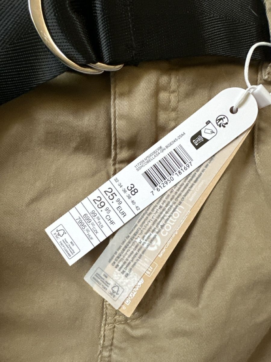Hosen: Cargo Shorts beige Grösse 36 mit GUrTEl – Gebraucht aus Frauenfeld von aluma14 2