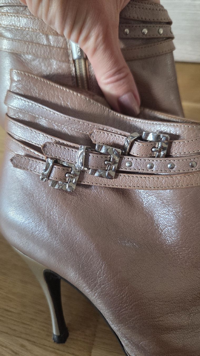 Chaussures femmes: Leder Stiefeletten 36 – D'occasion à Zug par opo_cy5d 5