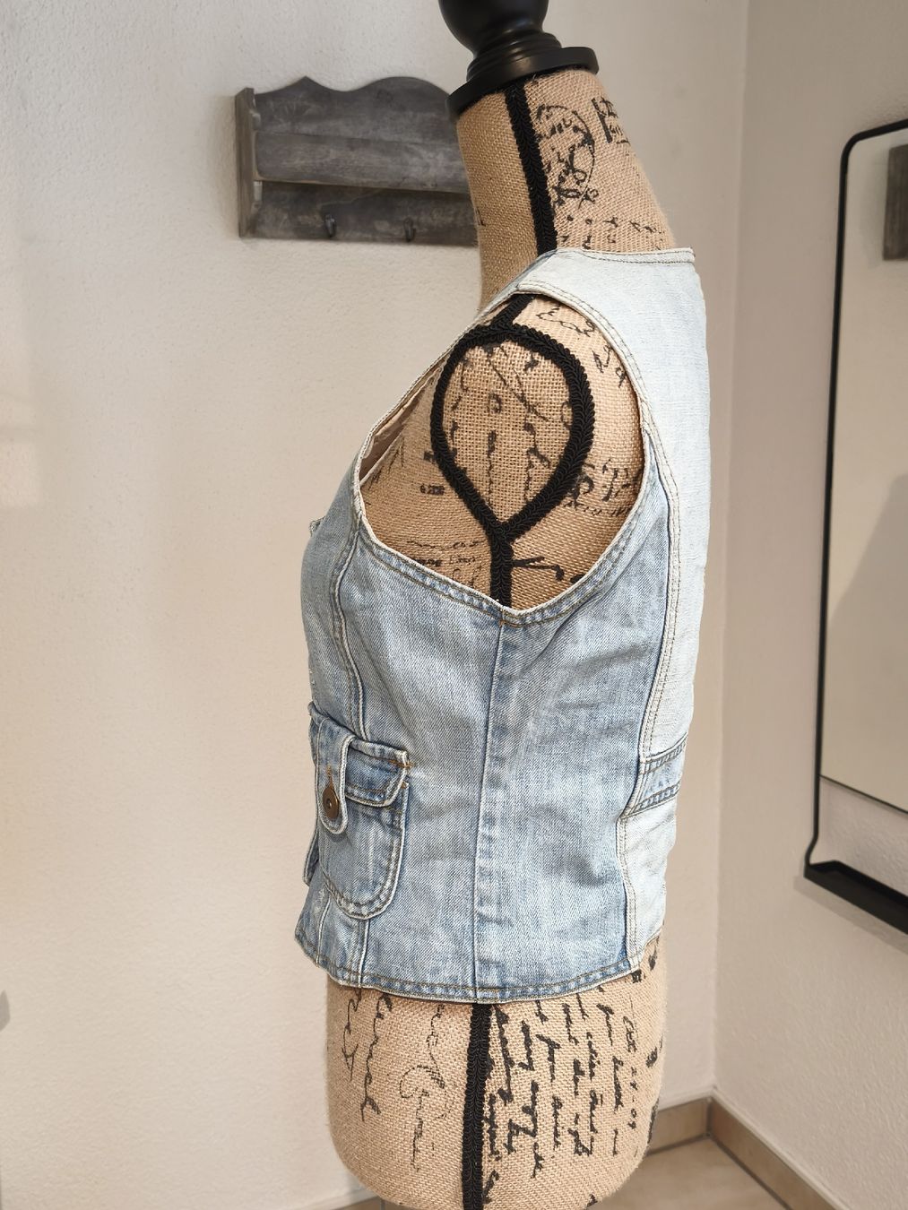 Gilets: Jeans Weste Grösse 38 Hellblau Baumwolle – Neuf (Voir description) à Emmetten par SecondhandSiska 1