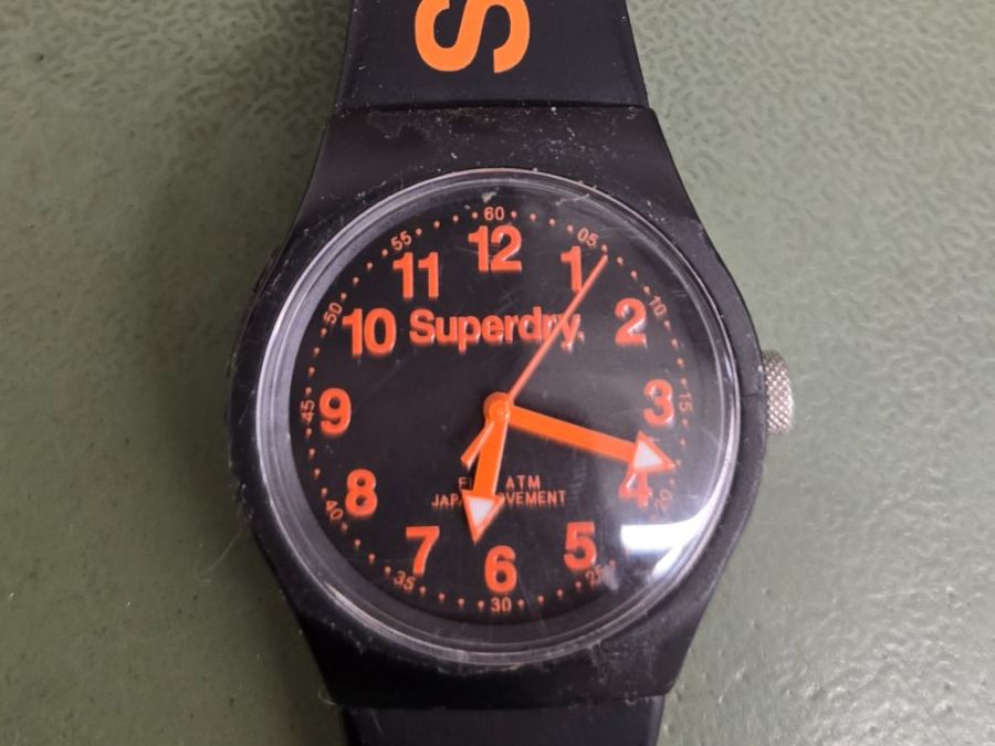 Superdry Orologi: Montre Superdry avec pile neuve – Usato da Tramelan venduto da Nirdan 2