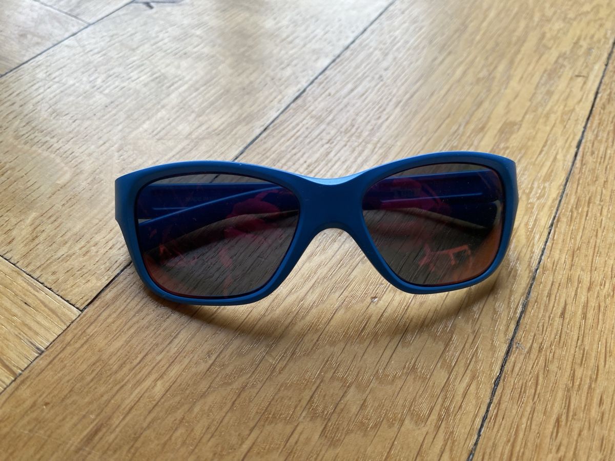 Julbo Occhiali & Lenti: Julbo Kindersonnenbrille blau – Usato da Zürich venduto da rotschwarzkaeppchen