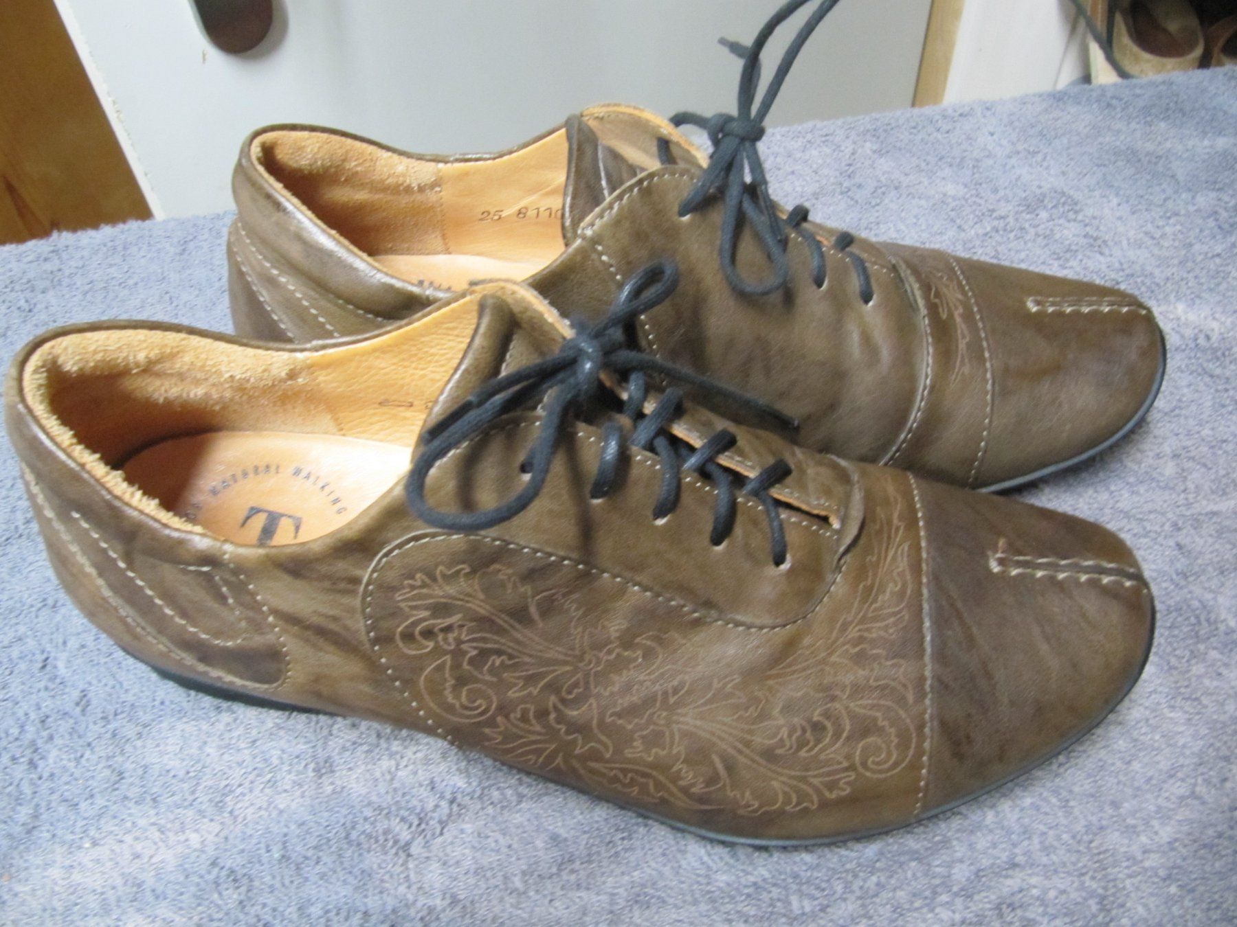 Think Scarpe da donna: Think! Halbschuhe, braunes Leder, Grösse 36 – Usato da Selzach venduto da Sennemeitschi11 1