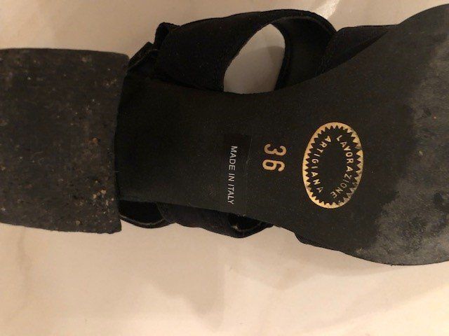 Scarpe da donna: Damenschuhe schwarz – Usato da Gutenswil venduto da walker60 5