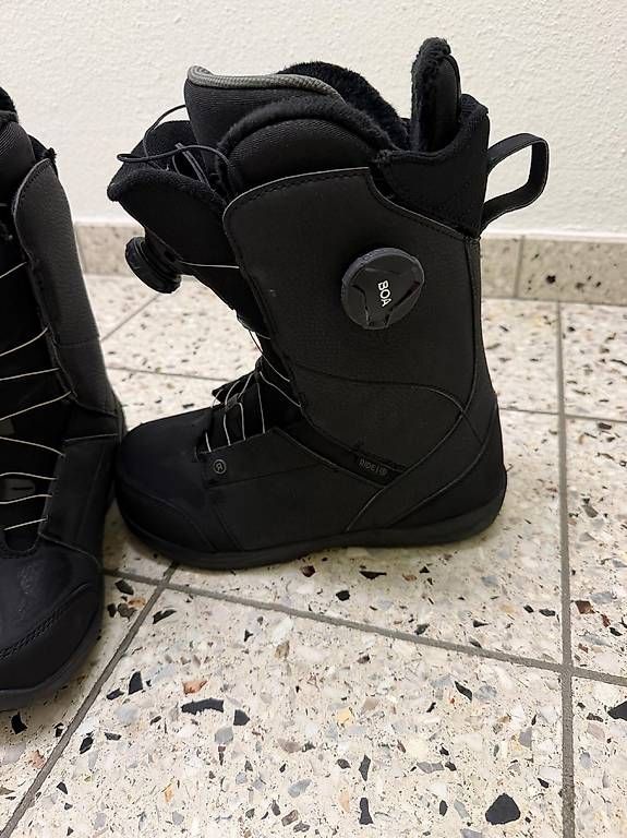 Chaussures hommes: Schnoboardschuhe schwarz – D'occasion à Volketswil par royal17 1
