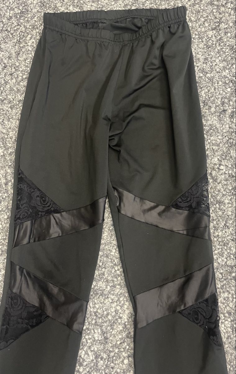 Leggings: Leggind Schwarz Spitze Grösse M Neu – Nuovo (secondo la descrizione) da Au ZH venduto da Jaggy4 4