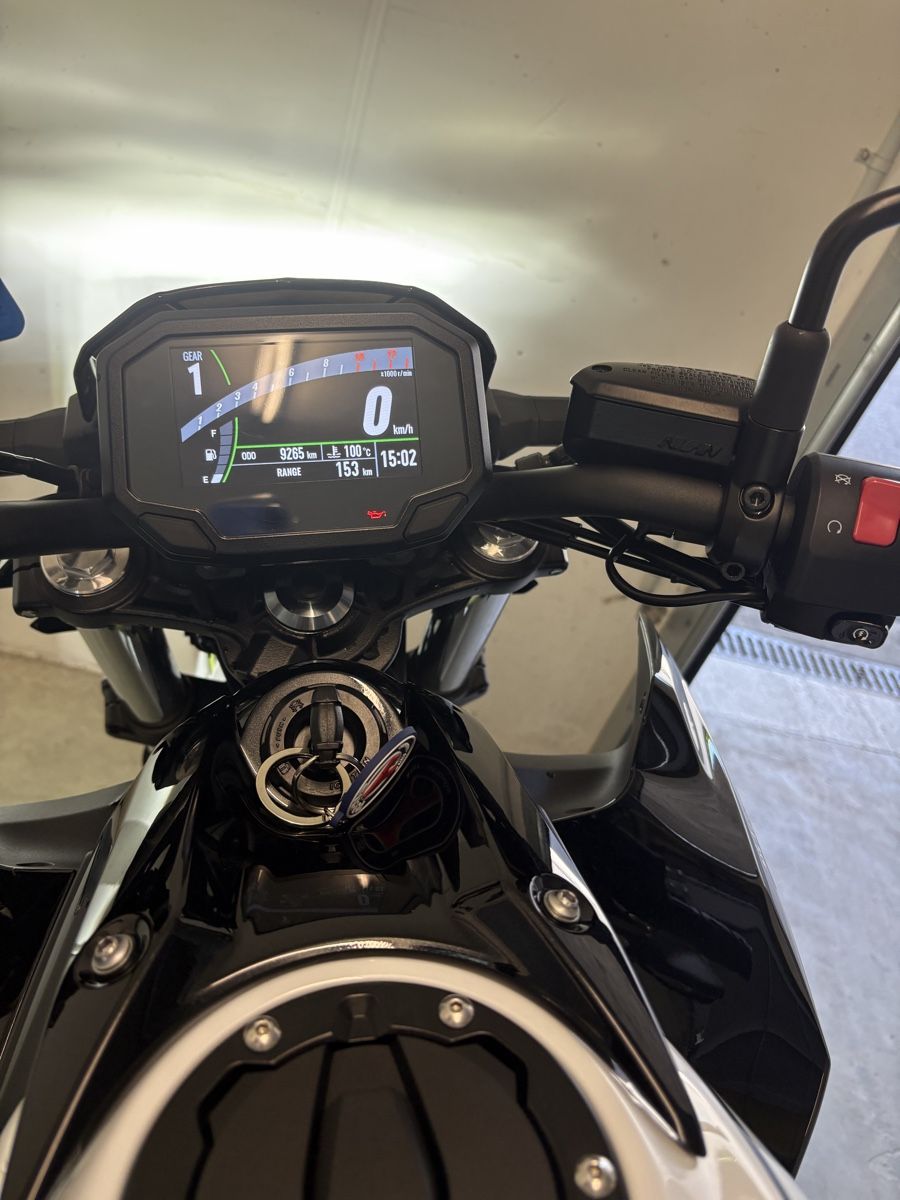 Kawasaki Strada: Kawasaki z650 35kw – Usato da Embrach venduto da Volvo760 5