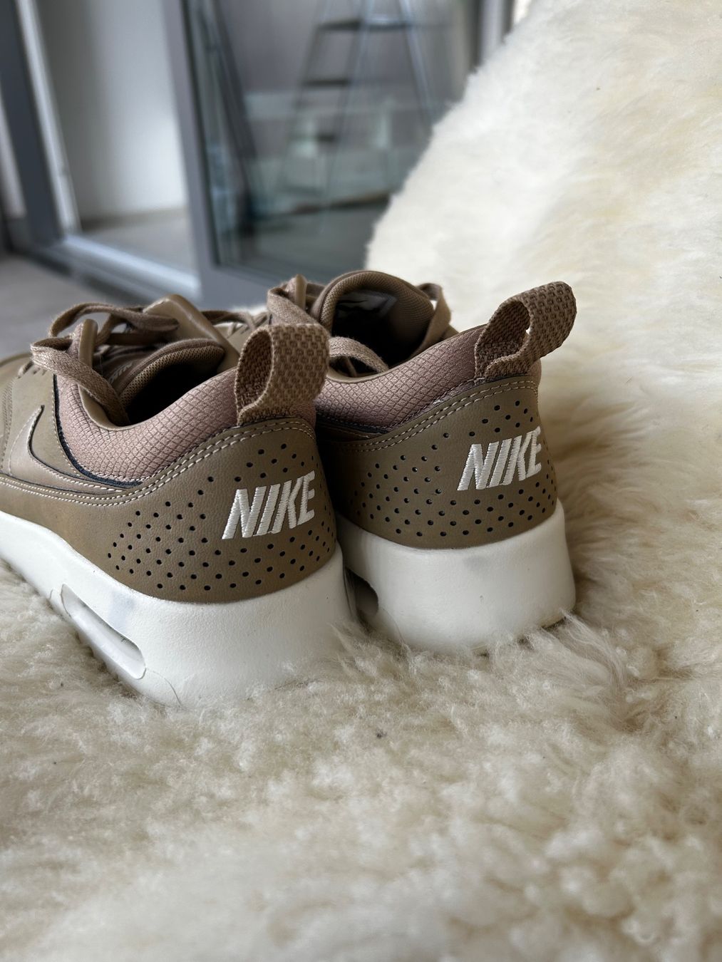 Nike Scarpe da donna: Nike Air Max Thea Sneaker Gr. 38 – Usato da Roggwil BE venduto da Jessica085 3