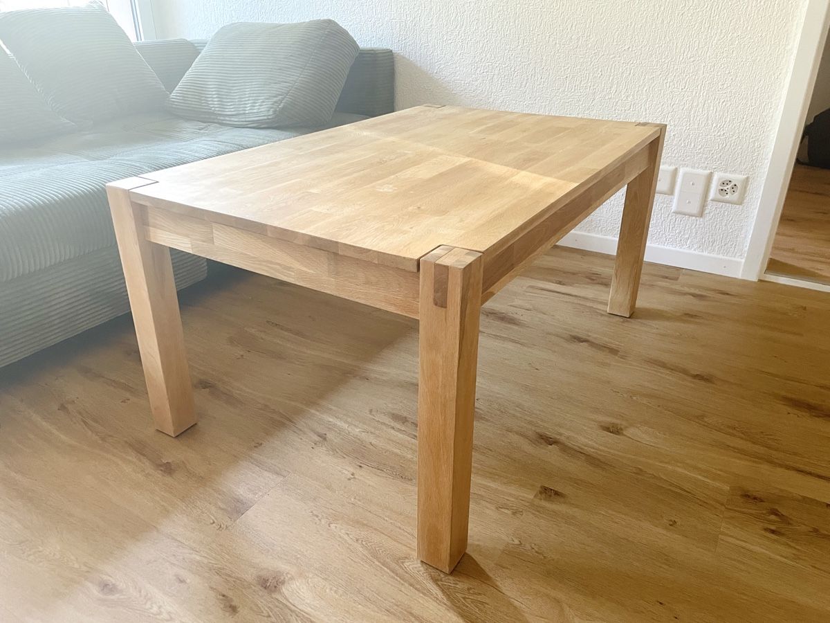 Tavoli: Holz Couchtisch | Massive Eiche – Usato da Rorbas venduto da naama777
