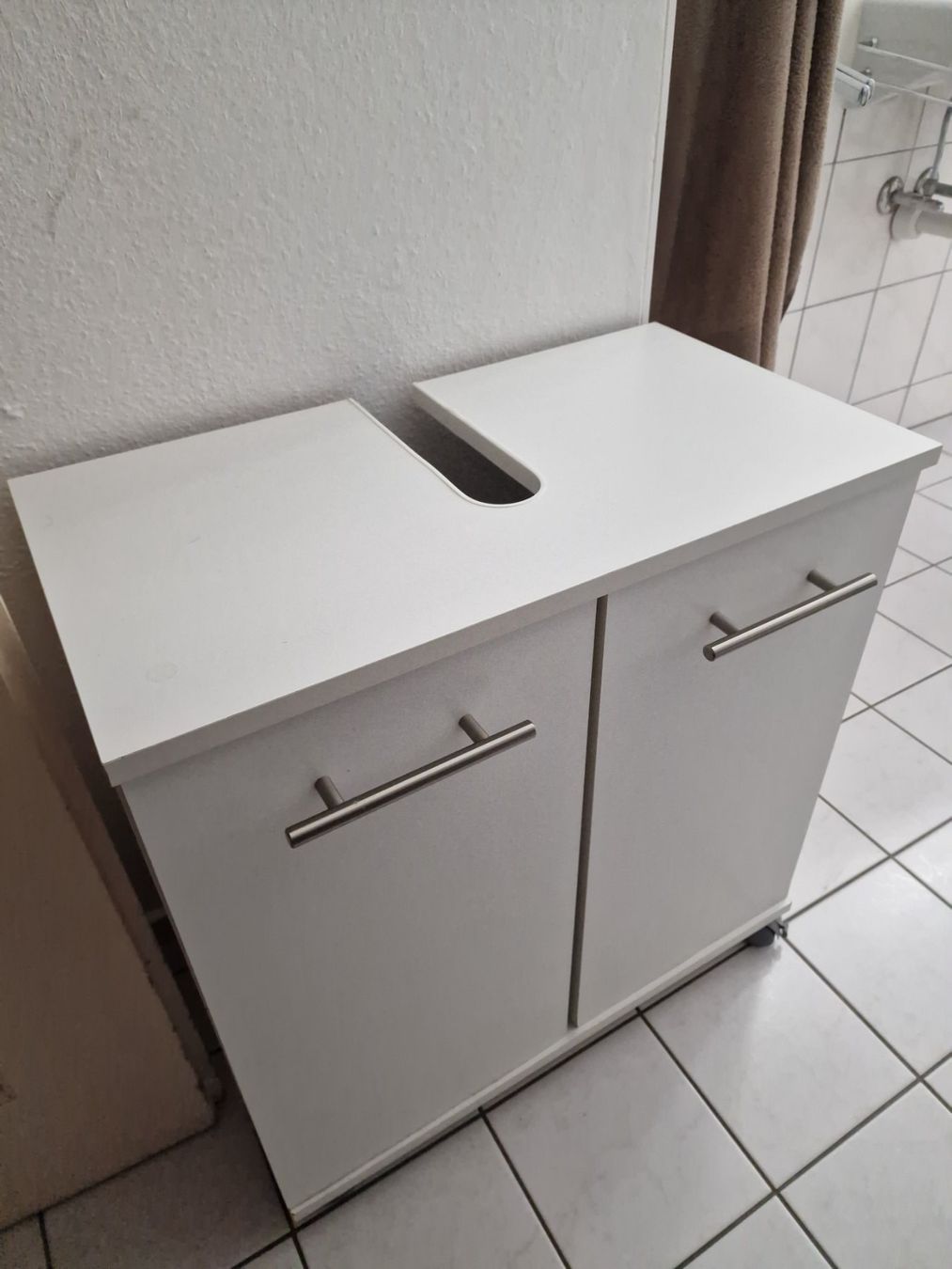 Badezimmermöbel: Badezimmer Möbel Set – Gebraucht aus Hallau von CHACLA 1