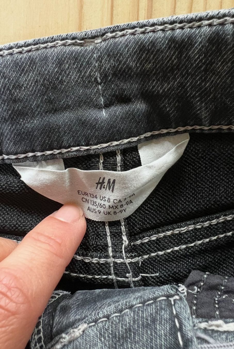 H&M Pantaloni: H&M Shorts Kinder Gr.134 – Usato da Zürich venduto da meggimay 1